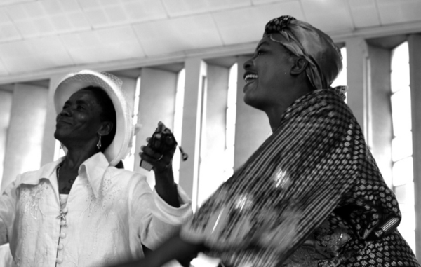 Dancing_in_church_2_b_w_medium
